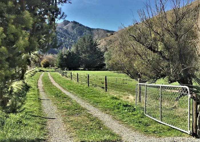 Baton Country Escape